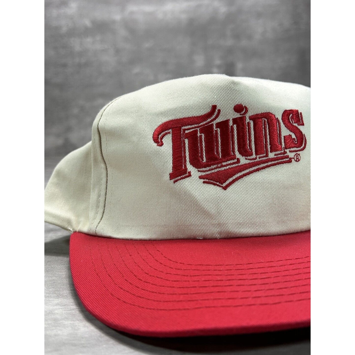 Vintage 90s Minnesota Twins MLB Embroidered Logo Snapback Hat OSFA