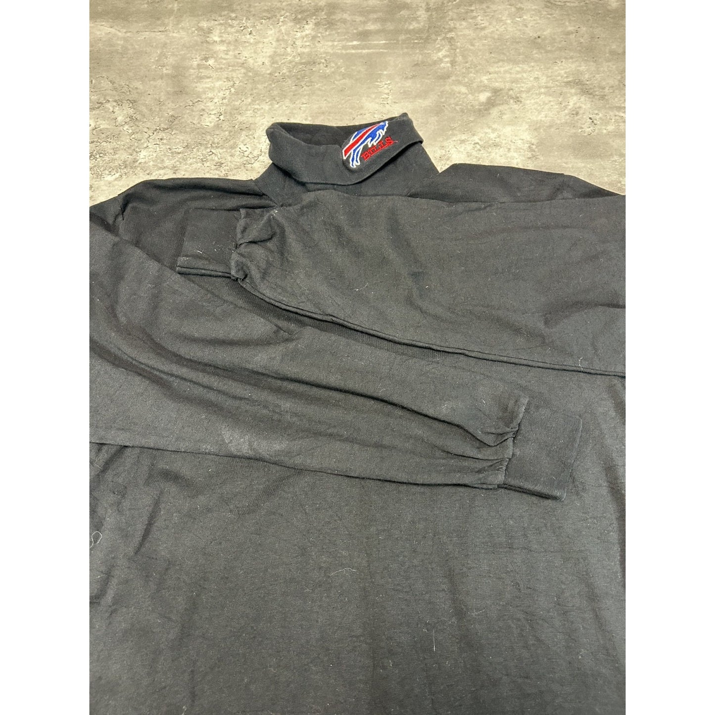 Vintage 90s Buffalo Bills NFL Embroidered Logo Turtle Neck T-Shirt Size Large