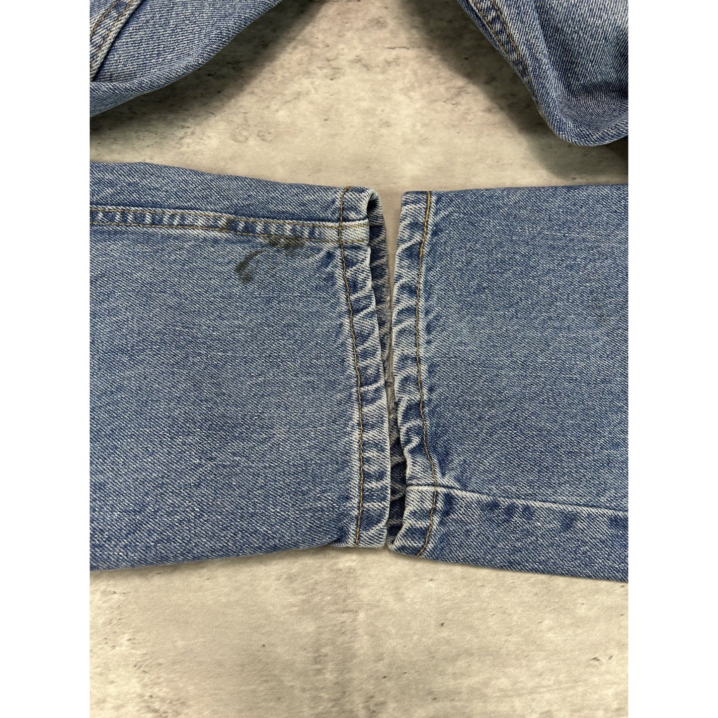 Vintage 90s Levis Red Tab 560 Light Wash Baggy Fit Denim Pants Size 32 Blue
