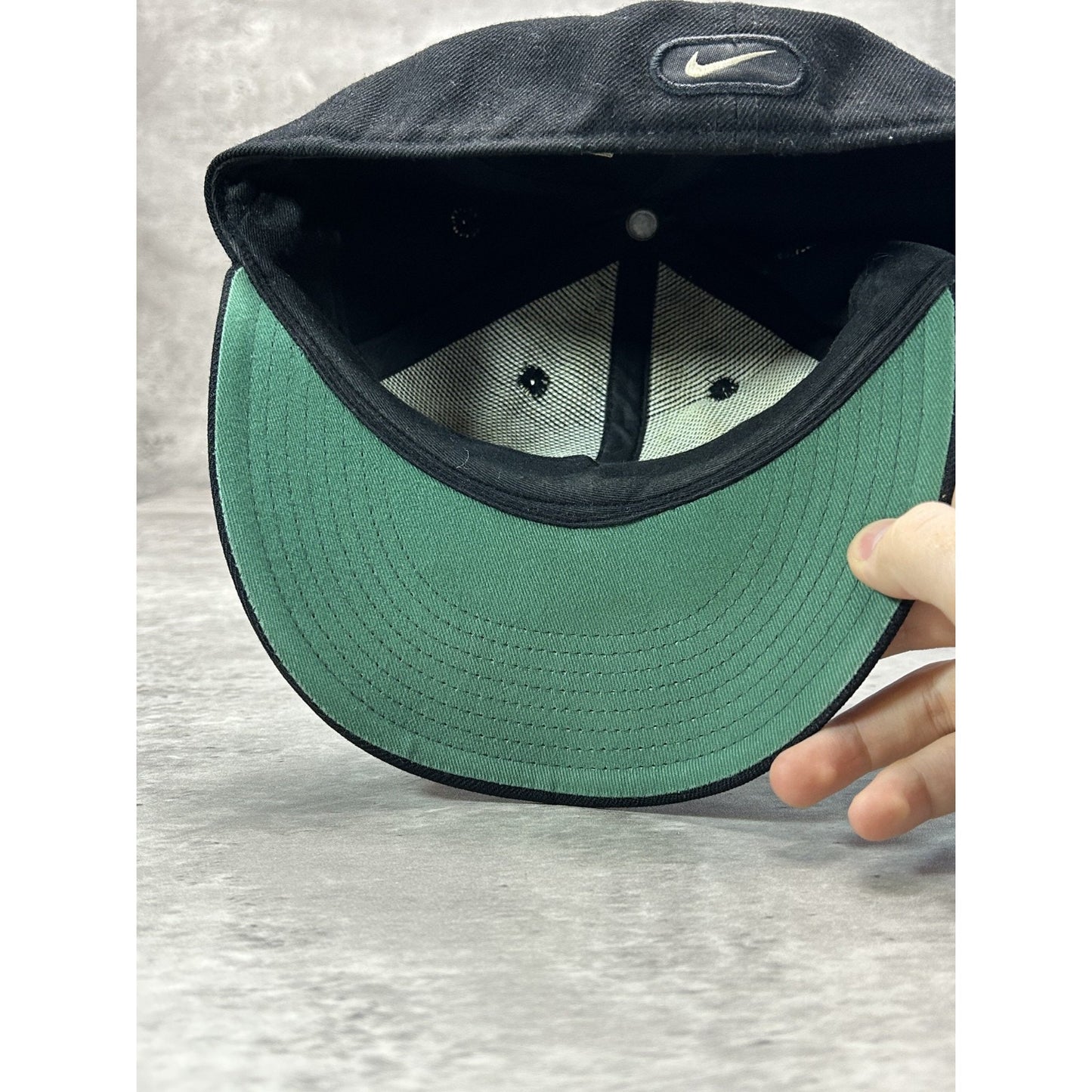 Vintage 90s Nike Embroidered Swoosh Fitted Hat Size 7 1/4 Black