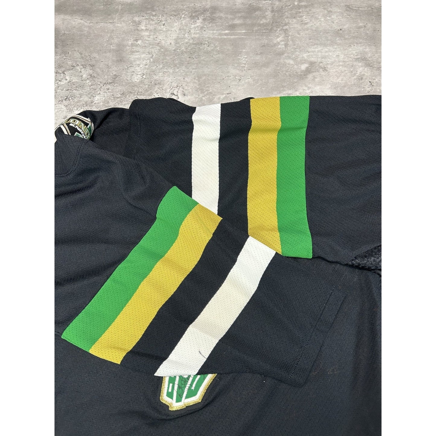 Vintage London Knights OHL Stitched CCM Hockey Jersey Size Large Black
