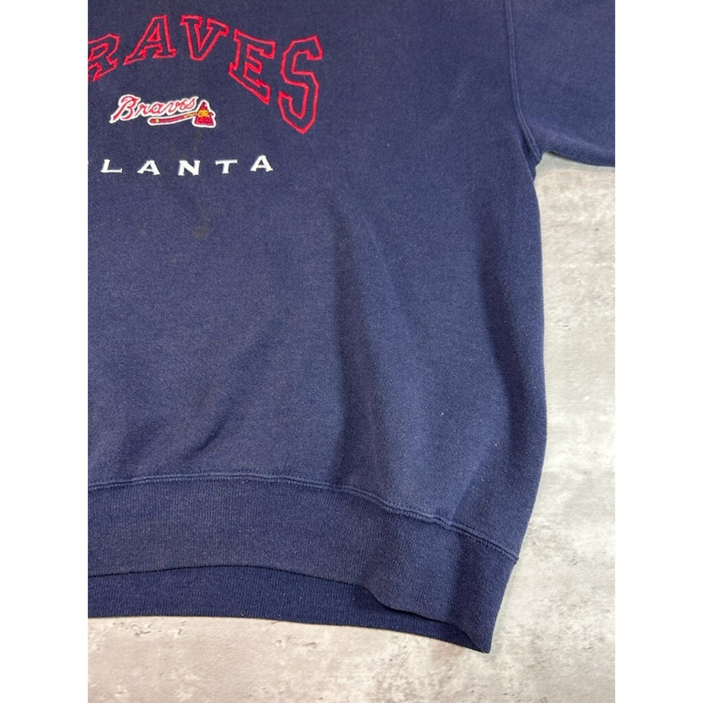 Vintage 90s Atlanta Braves MLB Embroidered Spellout Baseball Sweatshirt Size Large
