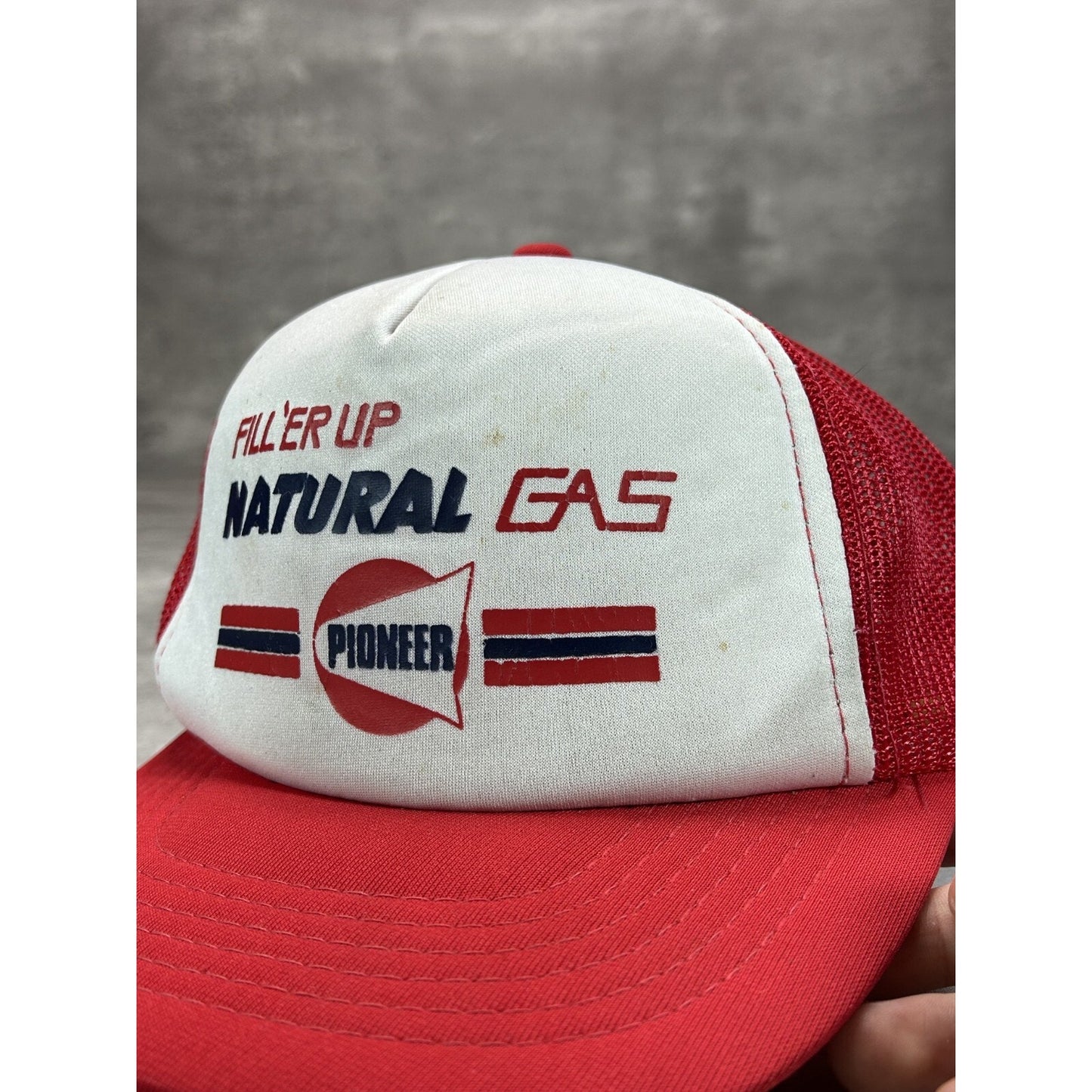 Vintage 1980s Pioneer Fill'er Up Natural Gas Graphic Trucker Snapback Hat OSFA