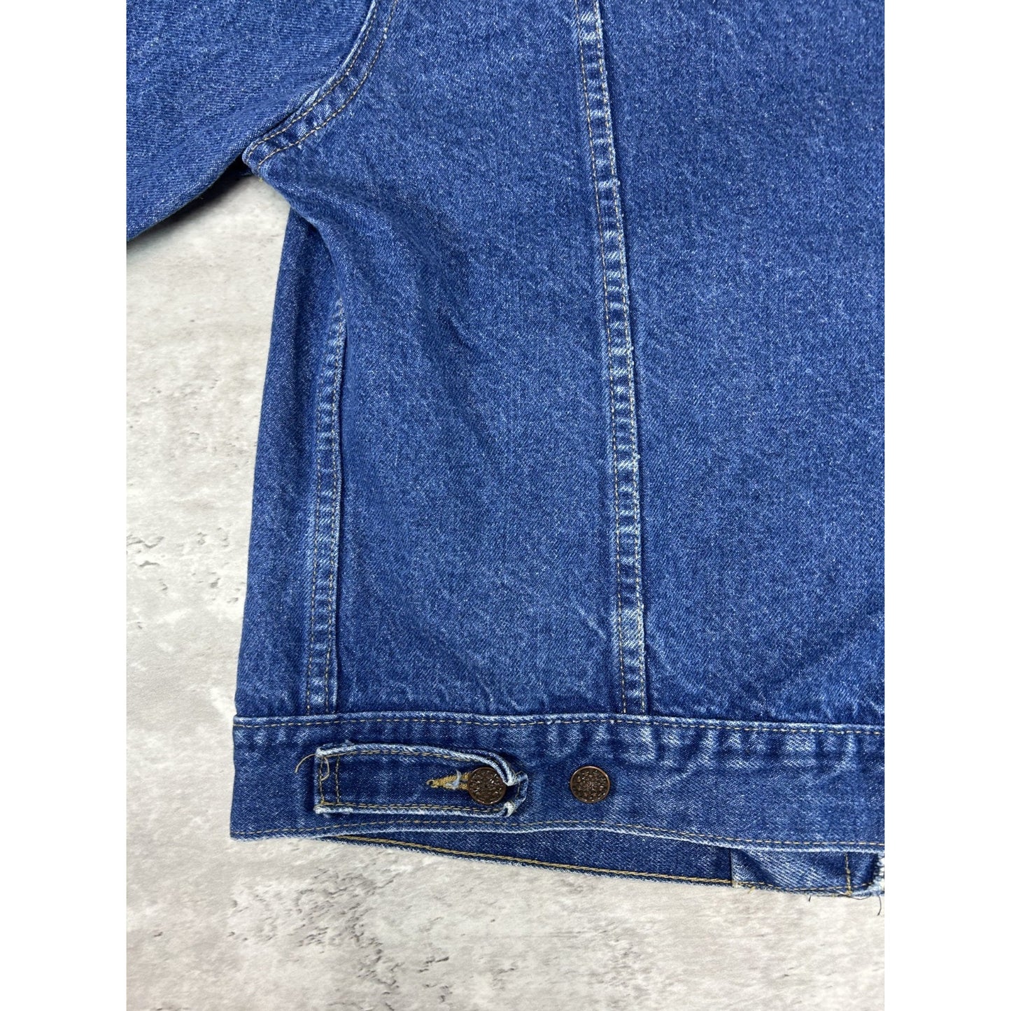 Vintage 80s/90s Dark Wash Denim Western Style Trucker Jacket Size Small