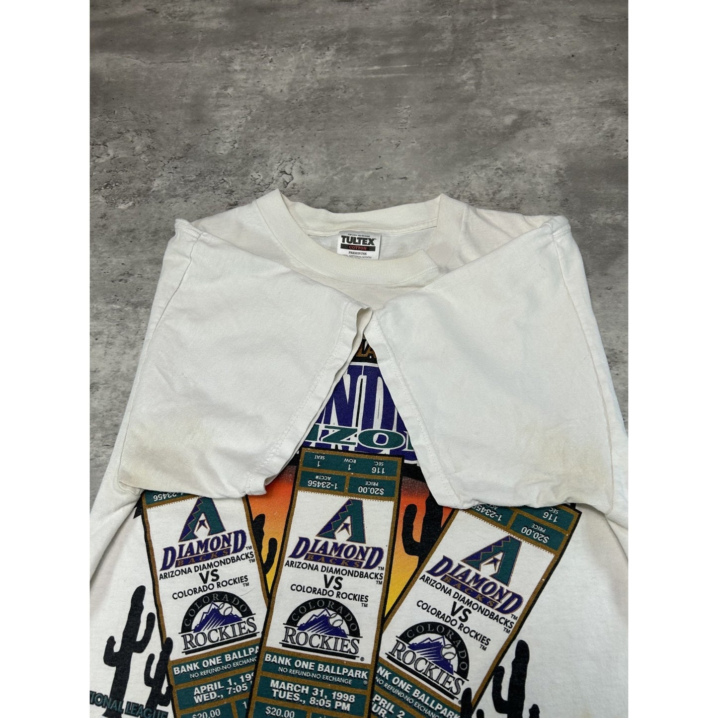 Vintage Arizona Diamondbacks MLB Inaugural Season Ticket Graphic T-Shirt Large