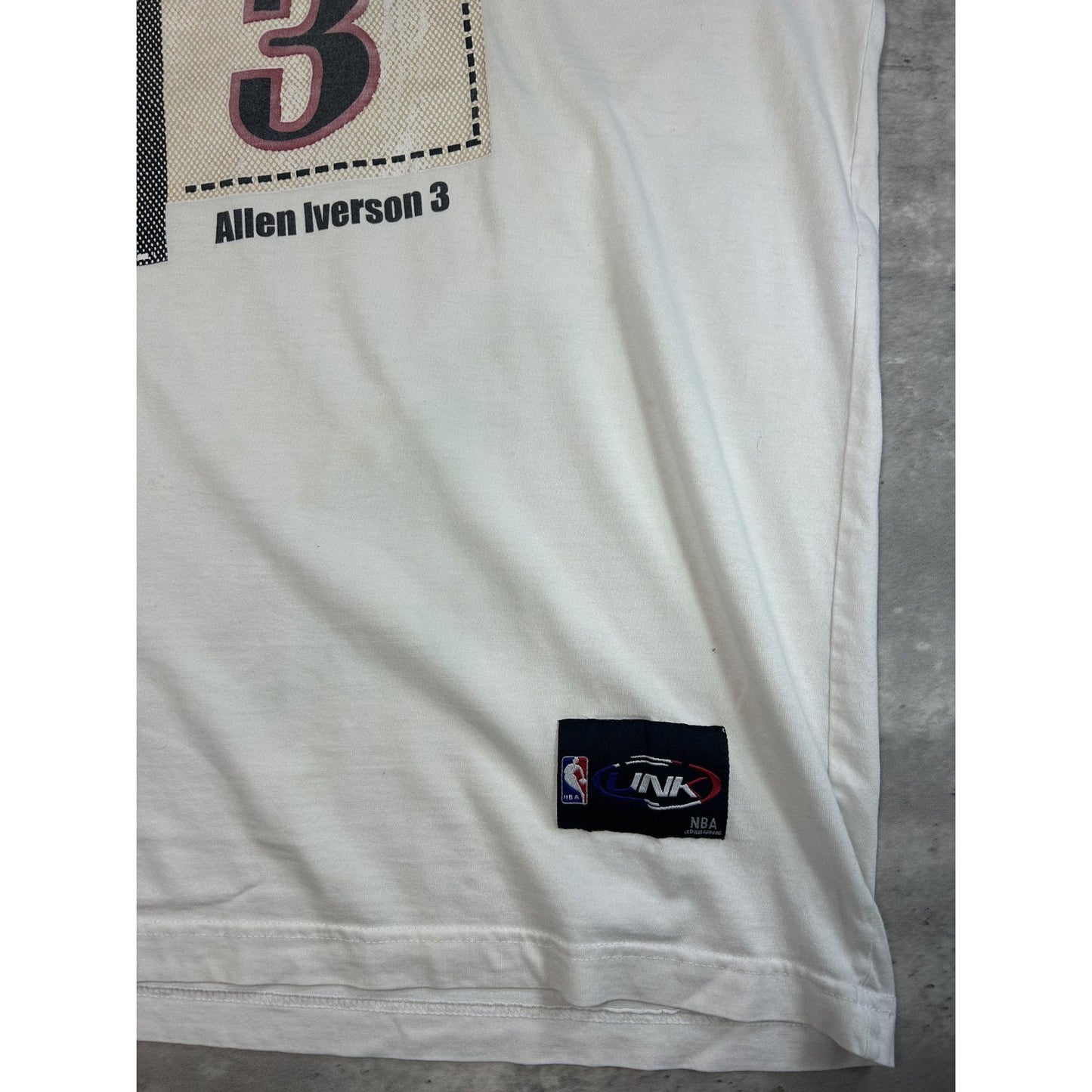 Vintage Allen Iverson #3 Philadelphia 76ers NBA Graphic T-Shirt Size 2XL