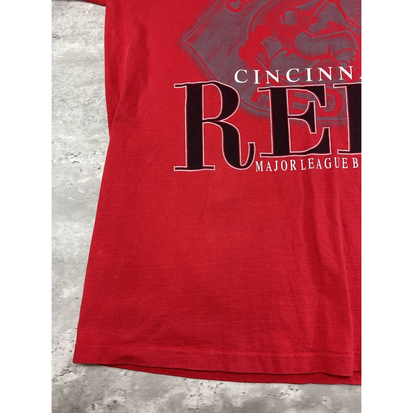 Vintage 1994 Cincinnati Reds MLB Graphic Spellout Logo T-Shirt Size Large