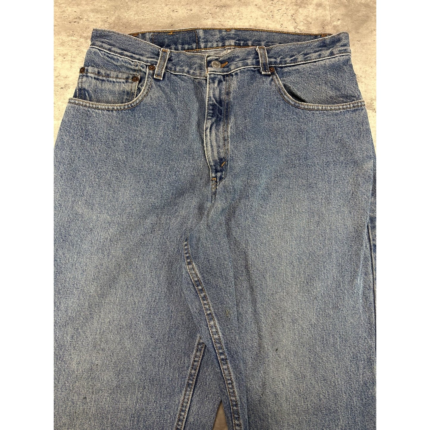 Vintage 90s Levis Red Tab 560 Light Wash Baggy Fit Denim Pants Size 32 Blue