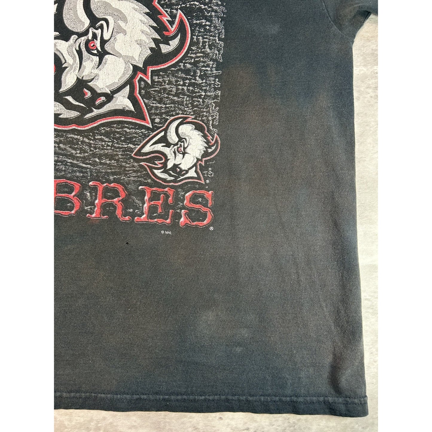 Vintage 90s Buffalo Sabres NHL Goat Head Graphic Hockey T-Shirt Size Large