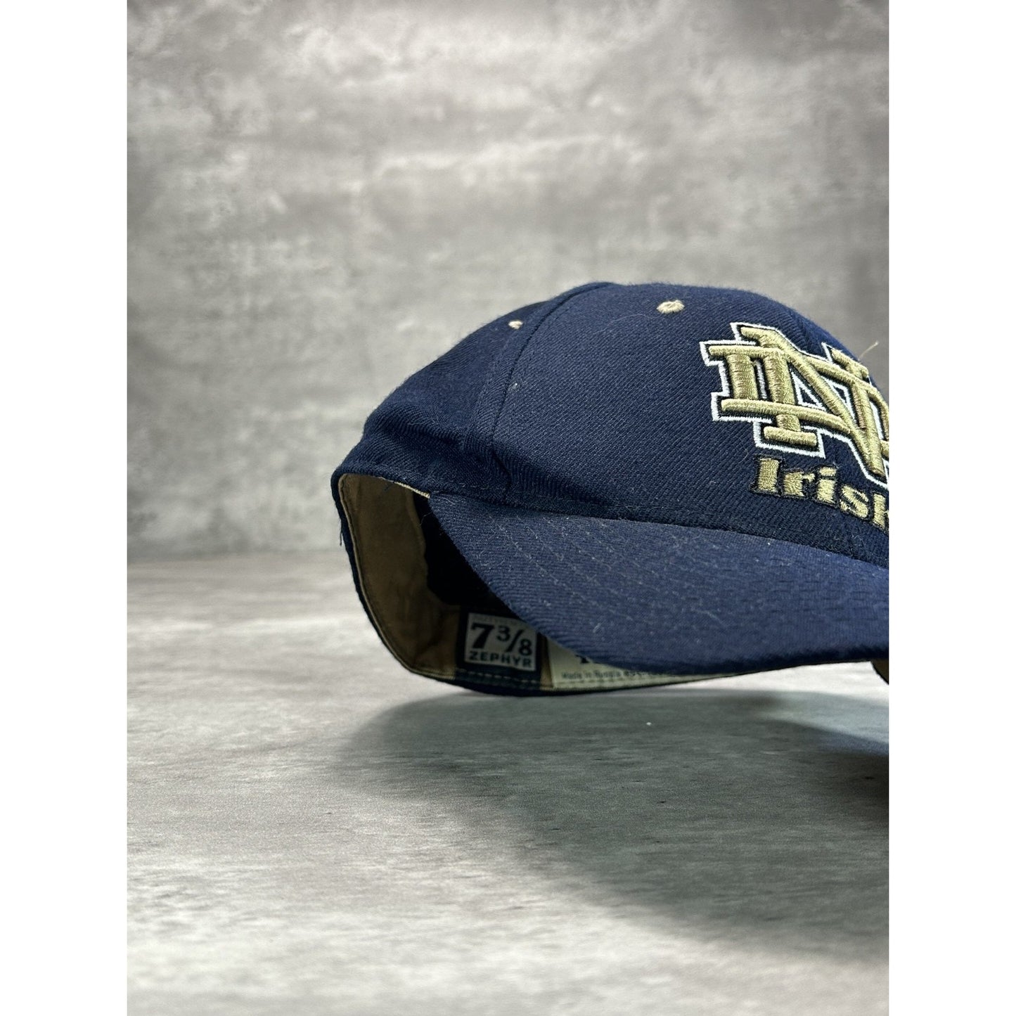Vintage Notre Dame Fighting Irish NCAA Embroidered Logo Fitted Hat 7 3/8
