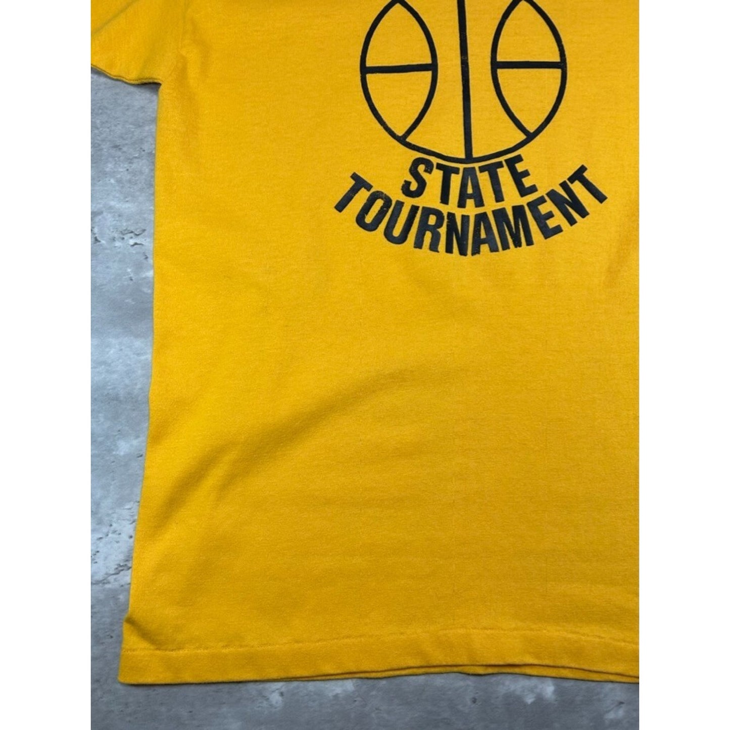 Vintage 1981 Think Big Basketball Tournament 3/4 Sleeve Graphic T-Shirt Size Large