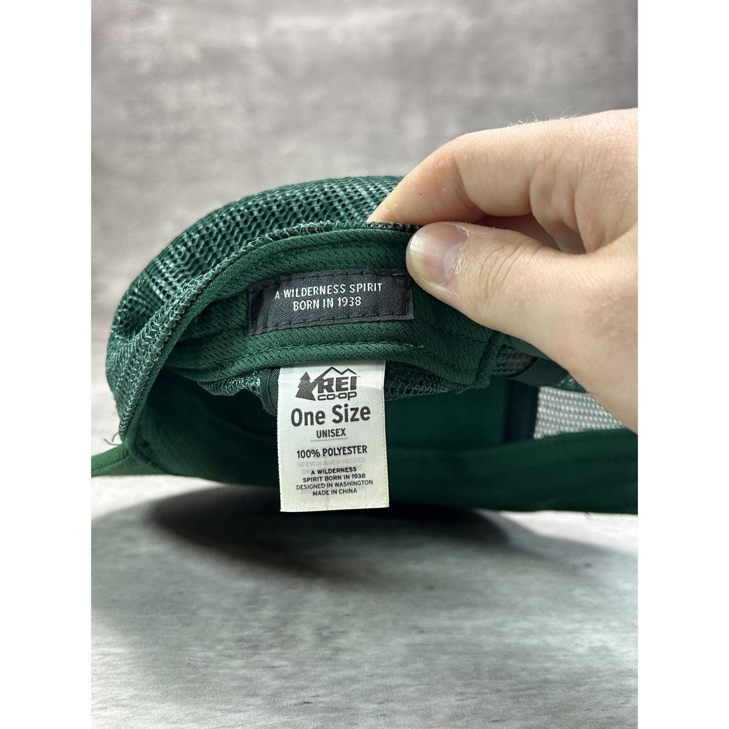 Vintage 90s Rei & Co Trail Supplies Embroidered Spellout Snapback Hat OSFA