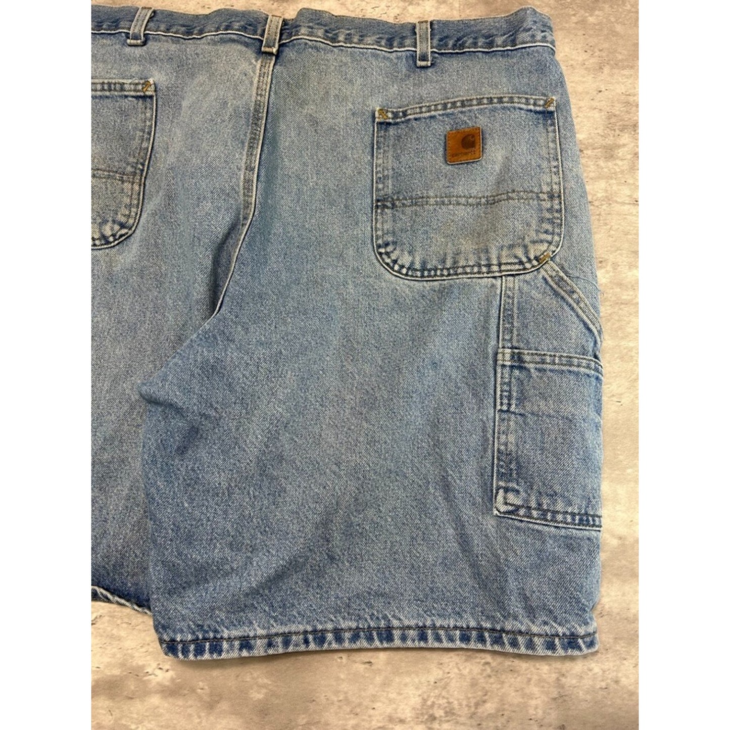 Vintage Carhartt Light Wash Denim Workwear Carpenter Shorts Size 44 Blue