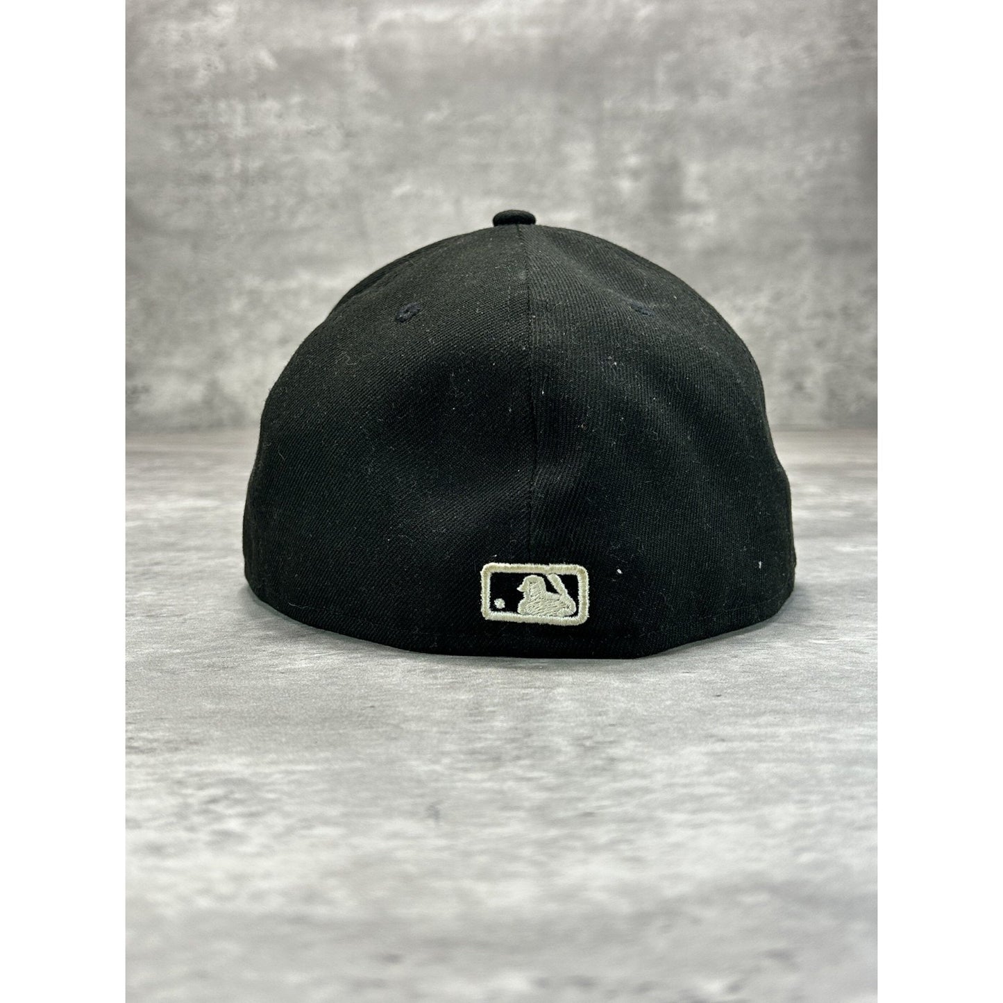 New York Yankees MLB Embroidered Logo Baseball Fitted Hat 7 1/2 Black
