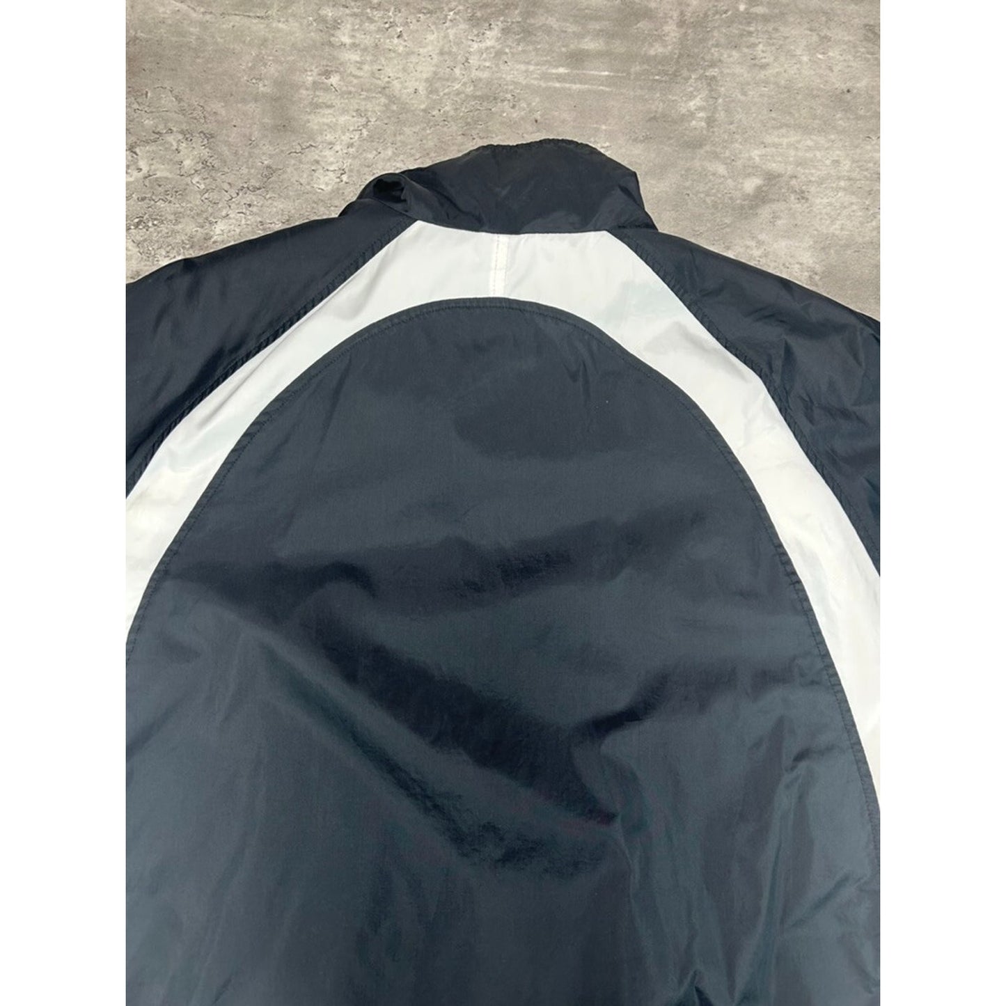 Vintage Y2K Nike Embroidered Swoosh Full Zip Windbreaker Jacket Size Medium