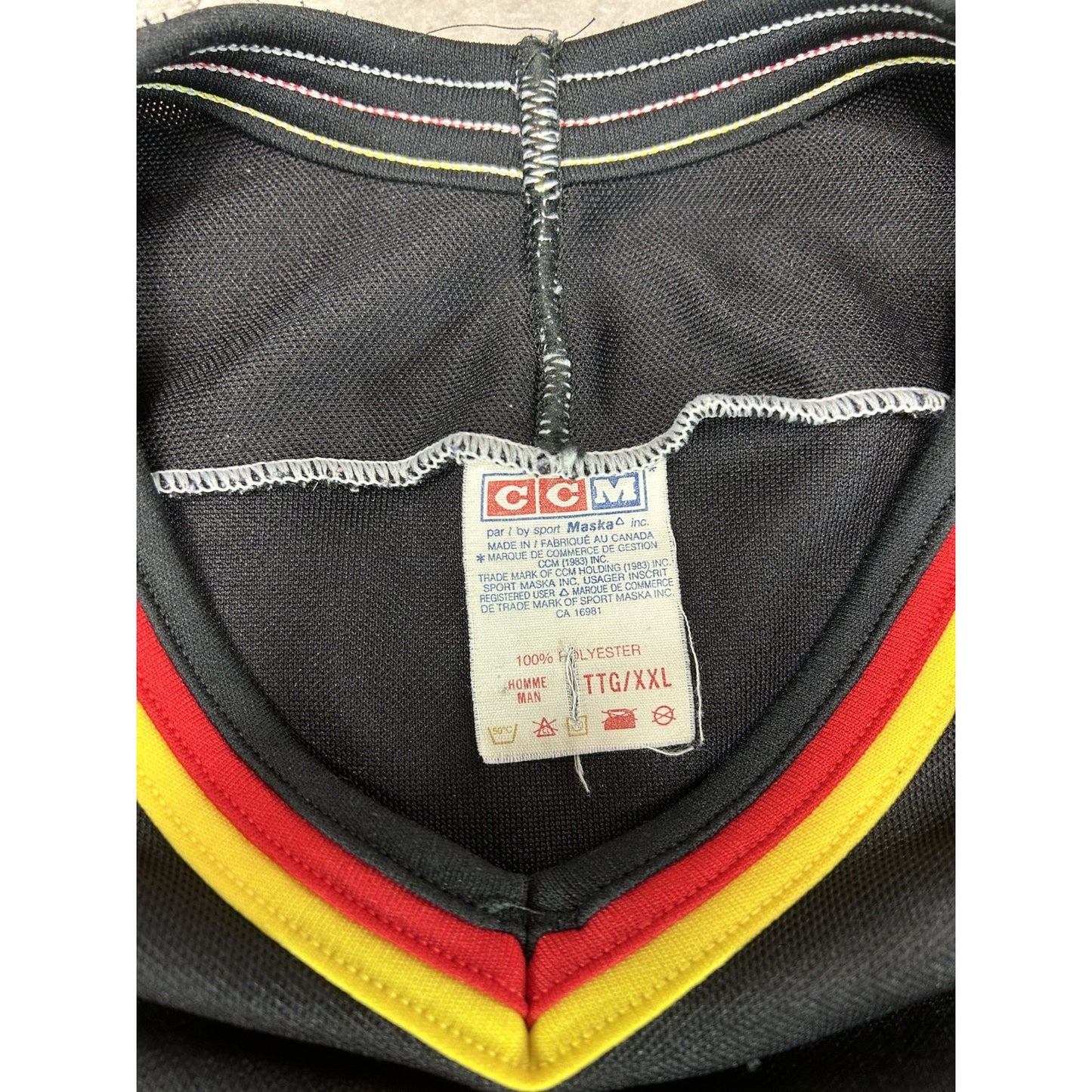 Vintage 90s Vancouver Canucks NHL Stitch CCM Maska Hockey Jersey Size XXL