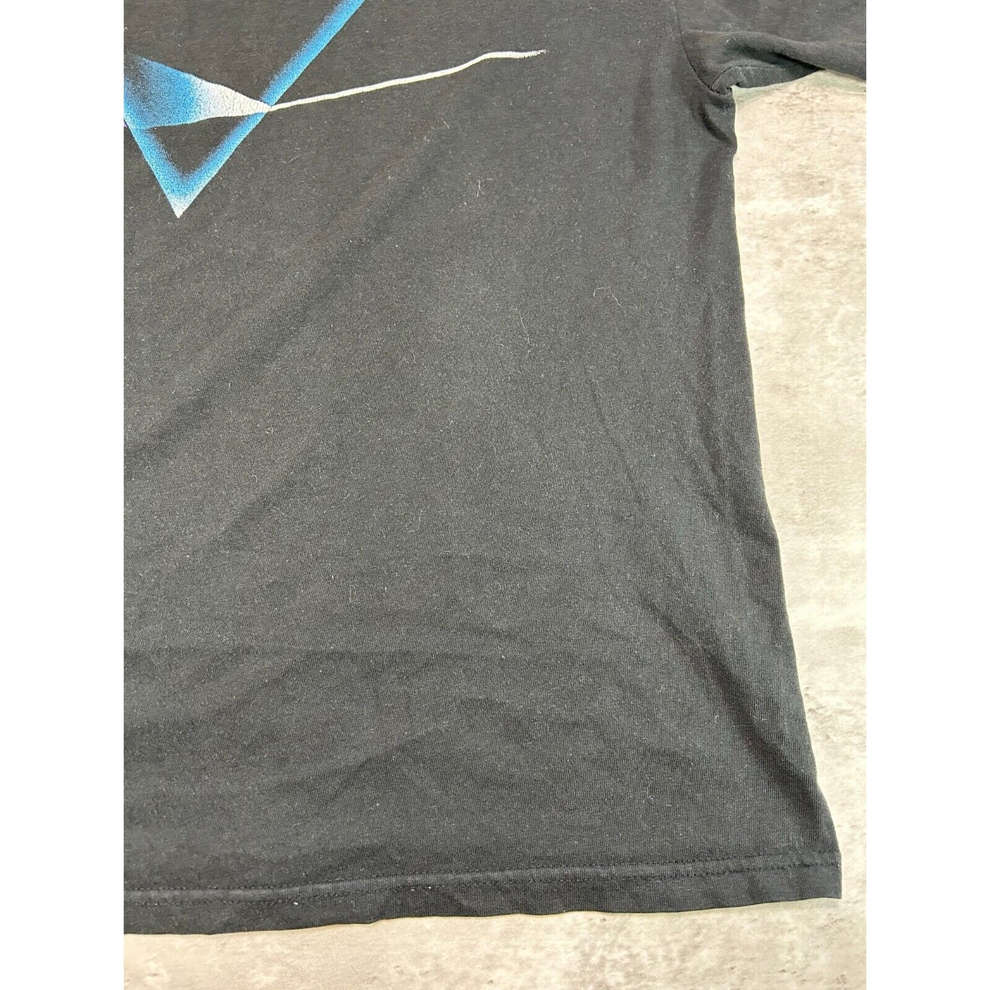 Vintage 2001 Pink Floyd Dark Side Of The Moon Rock Album T-Shirt Size Large
