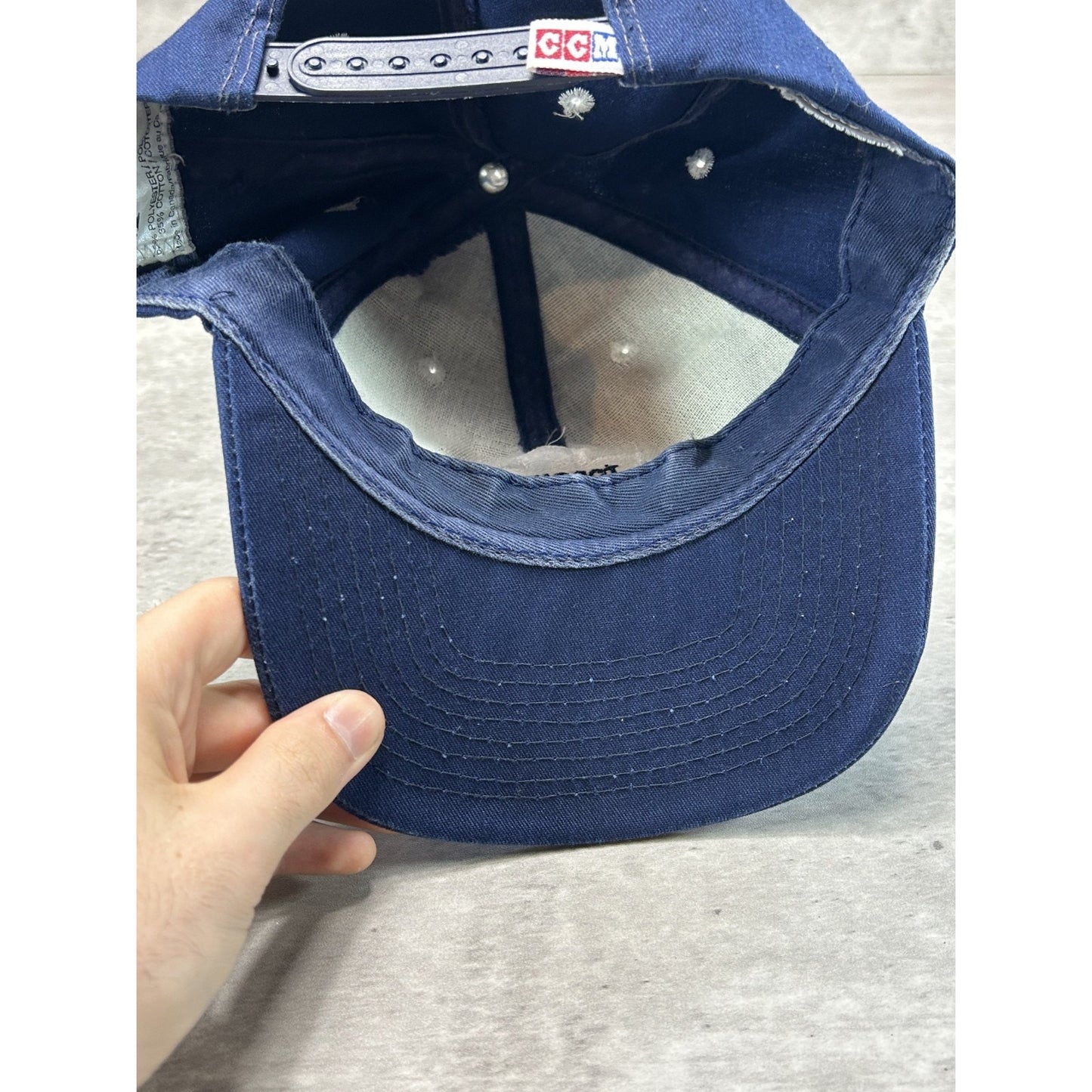 Vintage 90s Toronto Maple Leafs NHL Embroidered Logo Hockey Snapback Hat OSFA