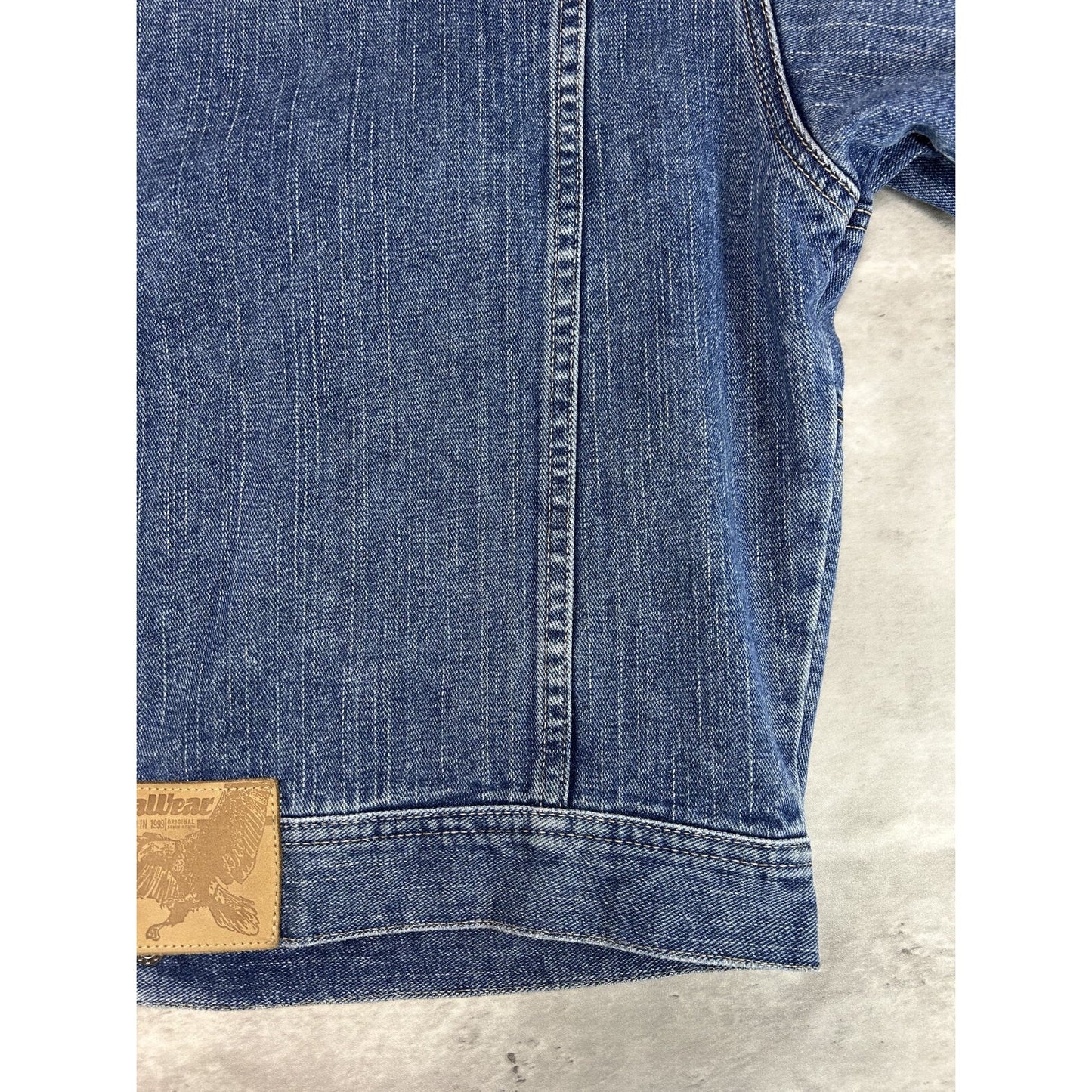 Vintage Y2K Rocawear Denim Goods Medium Wash Trucker Jacket Size XS