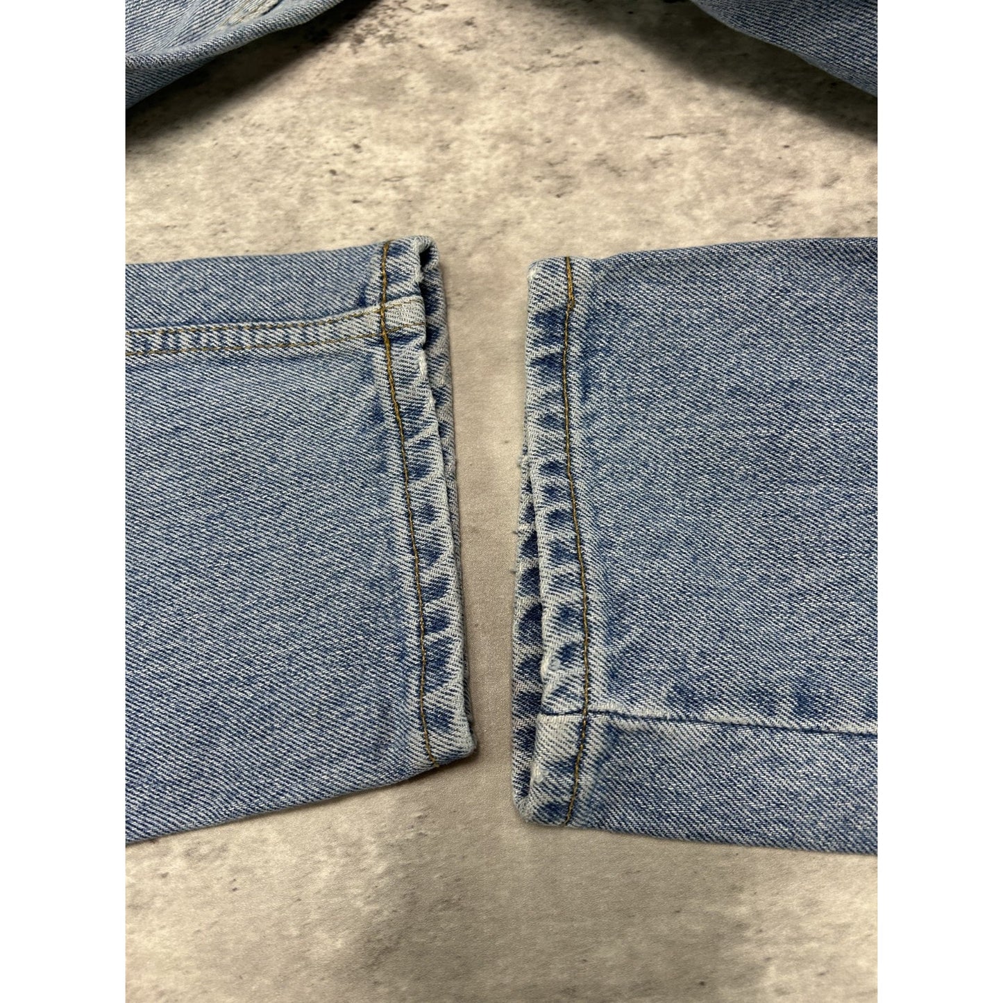 Vintage 90s Womens Levis 550 Red Tab Light Wash Denim Pants Size 33 Blue