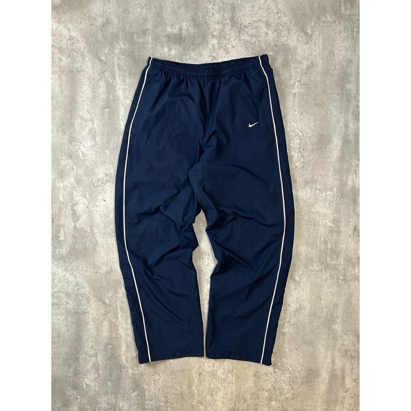 Vintage 2000s Nike Embroidered Swoosh Nylon Track Pants Size Large