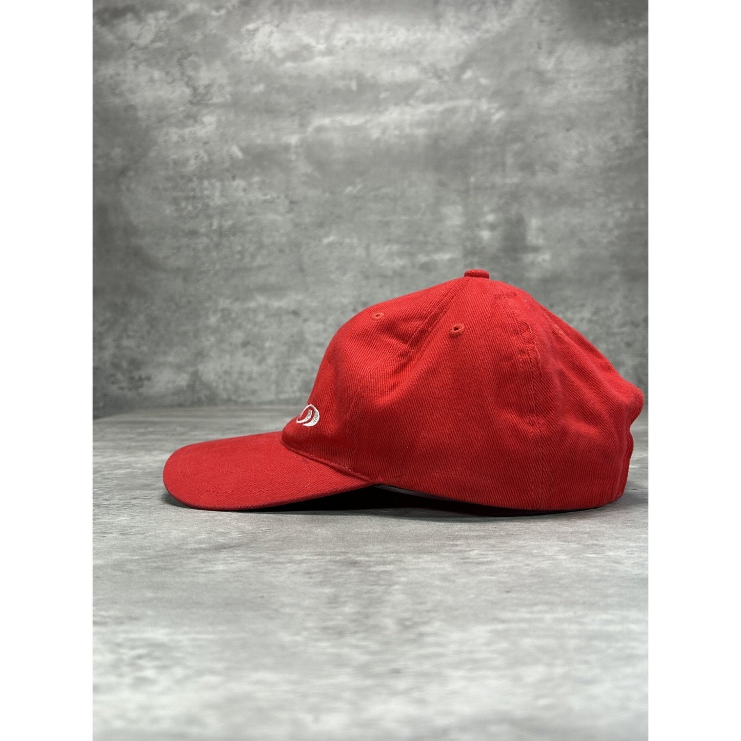 Vintage 2000s Salamon Embroidered Logo Outdoors Strapback Hat OSFA Red