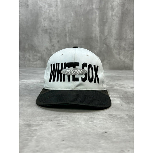 Vintage 90s Chicago White Sox MLB Embroidered Spellout Snapback Hat OSFA