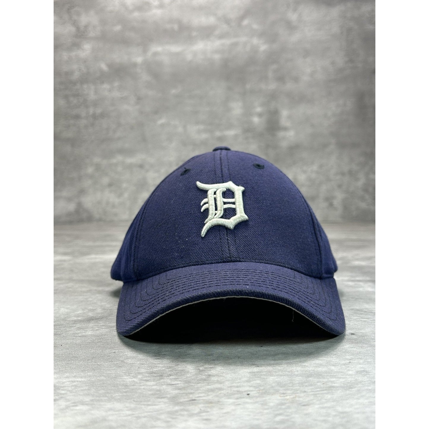 Vintage Detroit Tigers MLB Embroidered Logo Athletic Baseball Snapback Hat OSFA