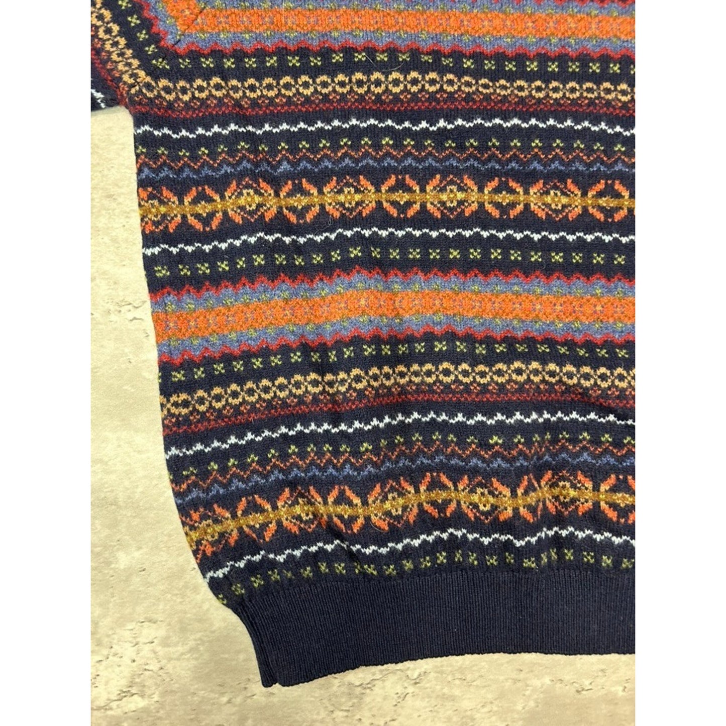 Vintage L.L. Bean Abstract Striped 100% Wool Pullover Knit Sweater Size Medium