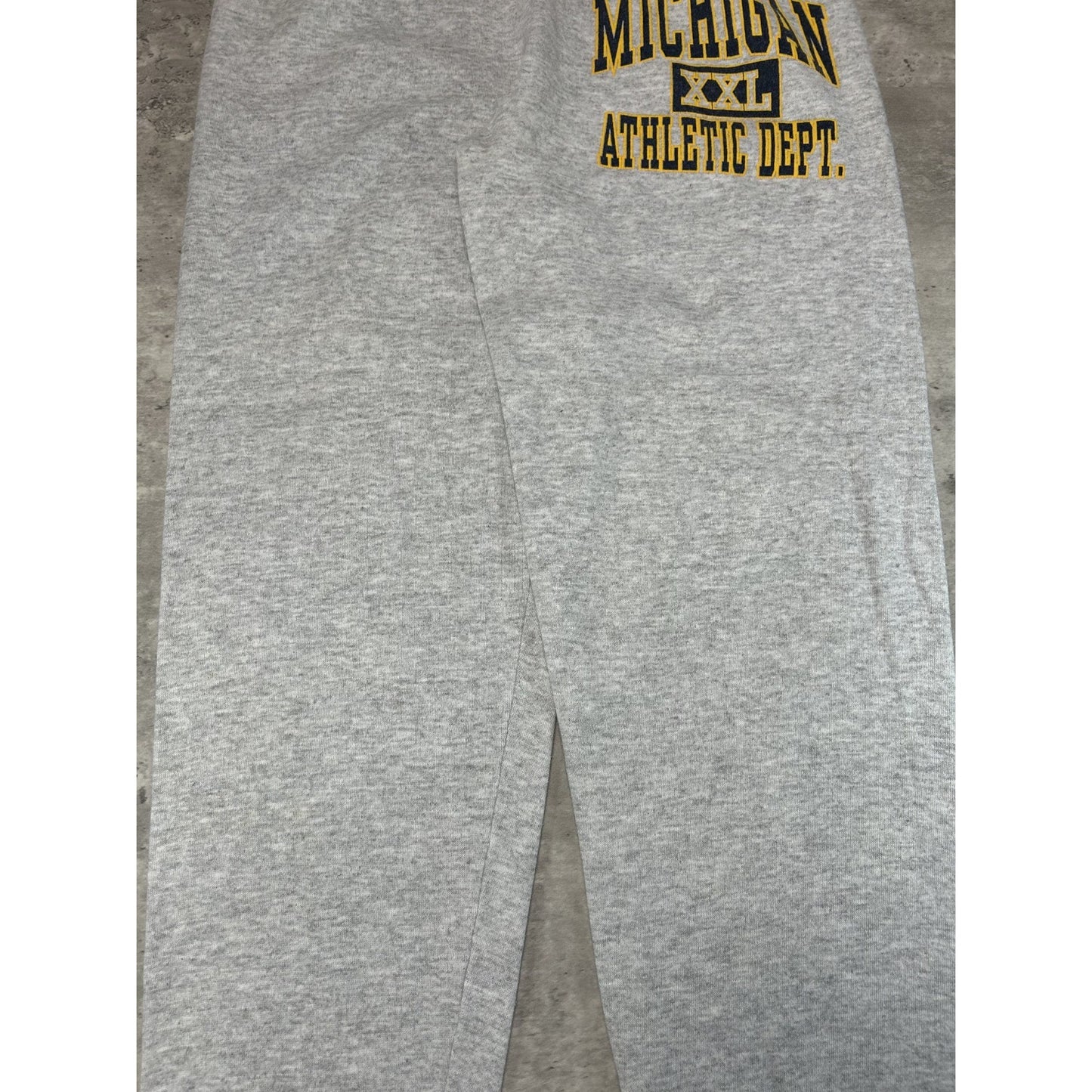 Vintage 90s Michigan Wolverines NCAA Athletic Dept. Sweat Pants Size XL Gray