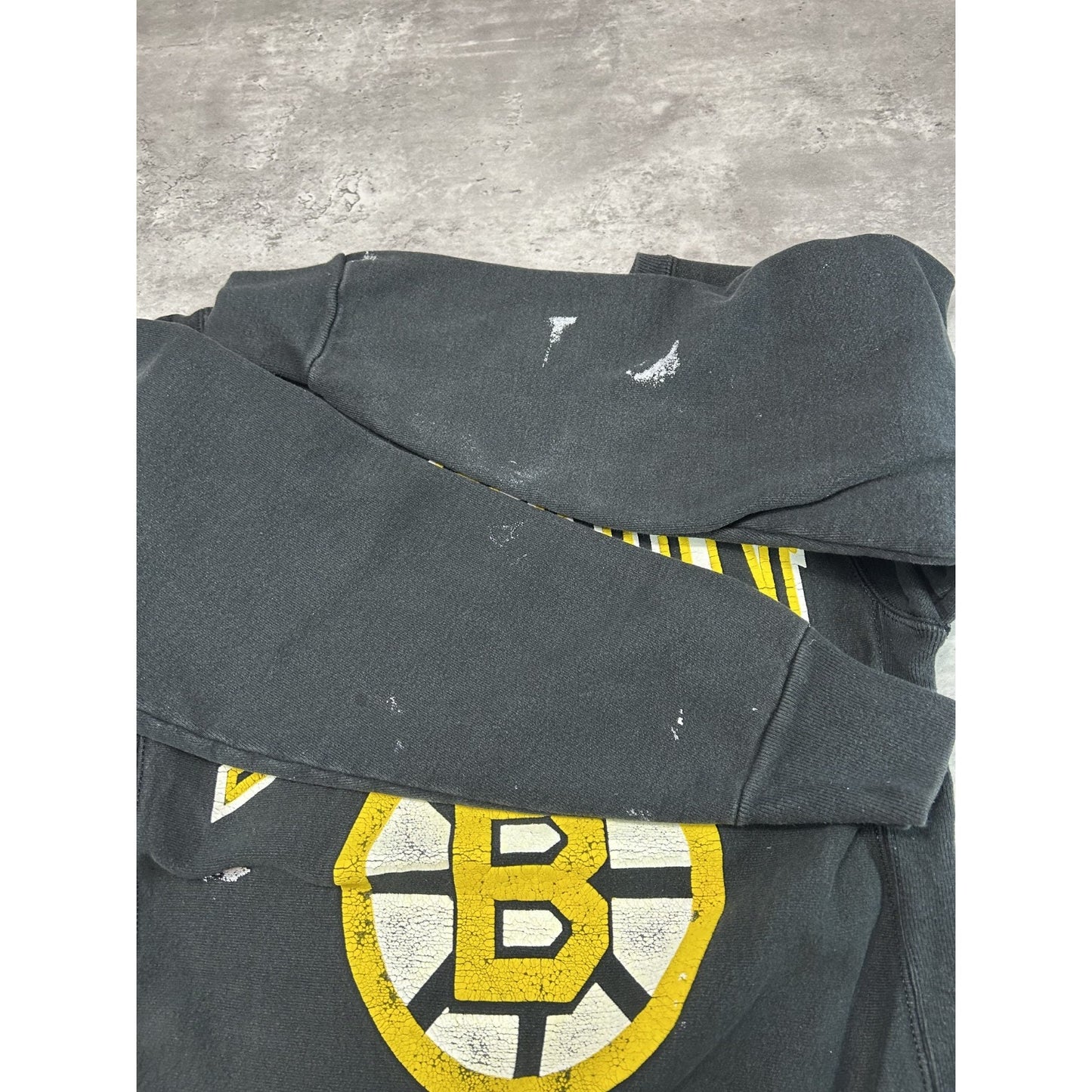 Vintage 90s Boston Bruins NHL Embroidered Spellout Logo Sweatshirt Size Small