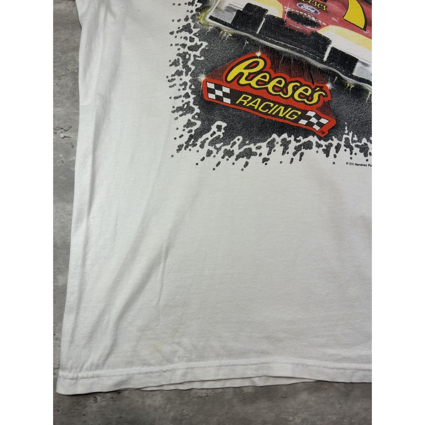 Vintage 1998 Bill Elliott #94 Reeses Racing Nascar Graphic T-Shirt Size XL White