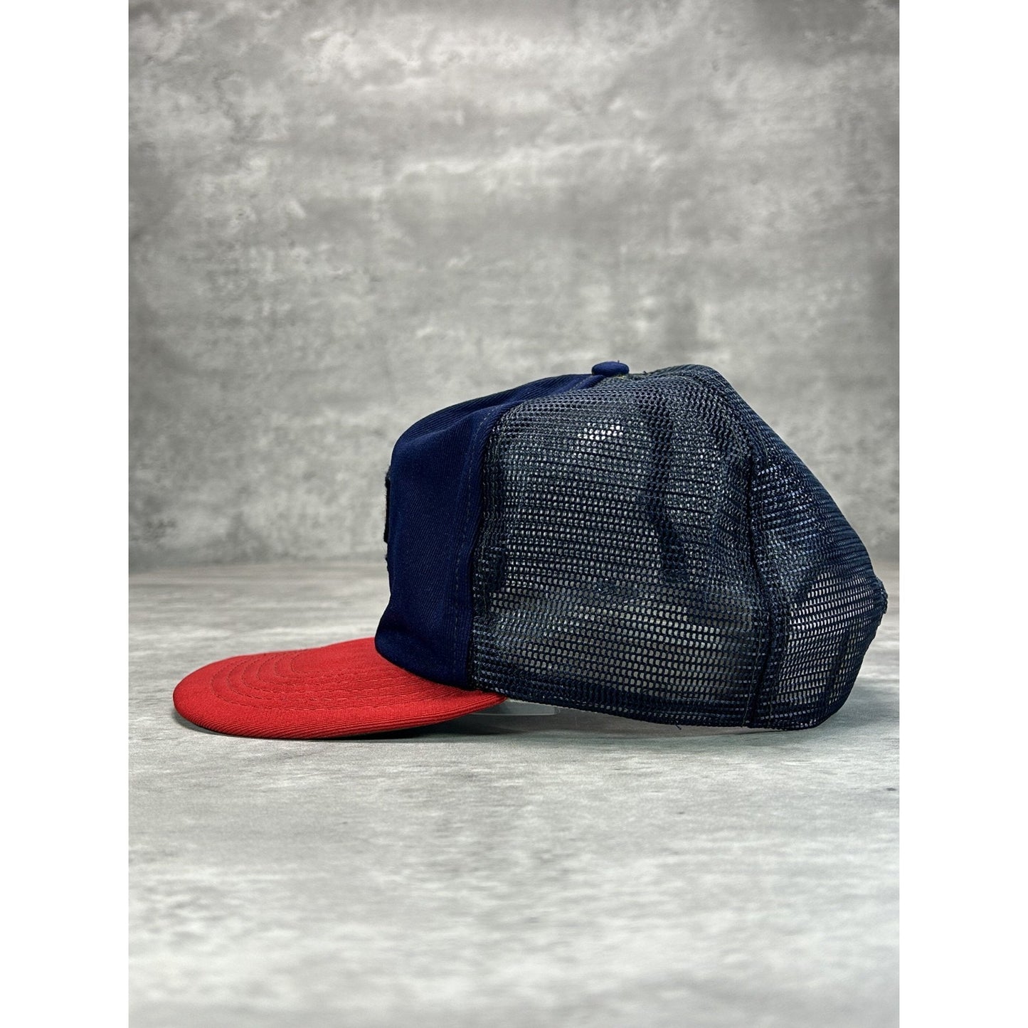 Vintage 80s/90s Cleveland Indians MLB Embroidered Trucker Snapback Hat OSFA