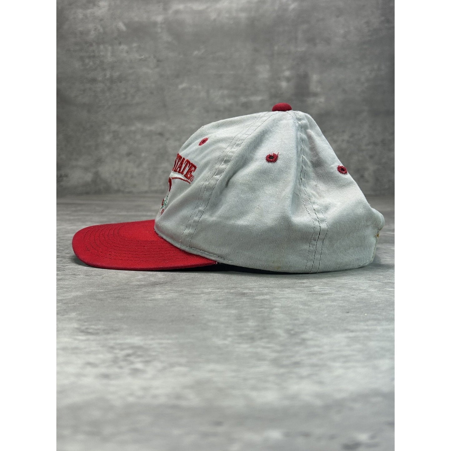 Vintage 90s Ohio State Buckeyes NCAA Embroidered Spellout Snapback Hat OSFA
