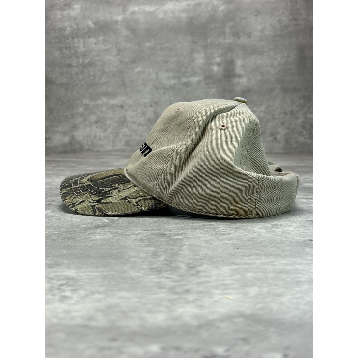 Vintage Snap-On Embroidered Logo Camo Brim Strapback Hat OSFA