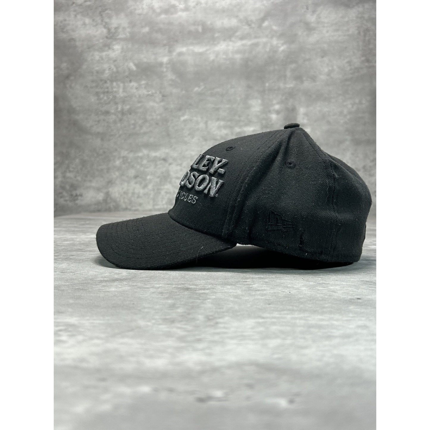 Vintage Harley Davidson Motorcycles Embroidered Spellout Fitted Hat S/M