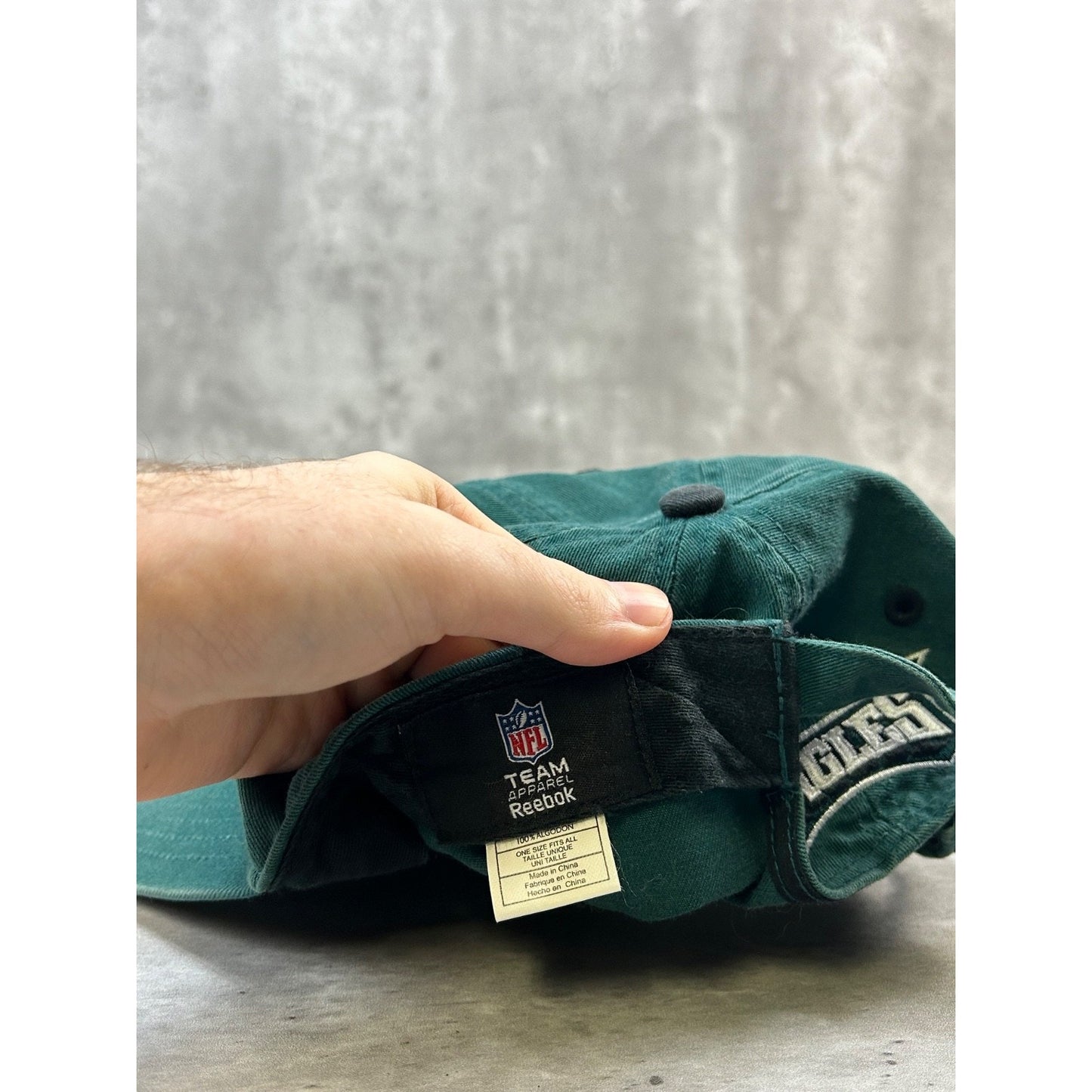 Vintage Philadelphia Eagles NFL Embroidered Logo Football Strapback Hat OSFA