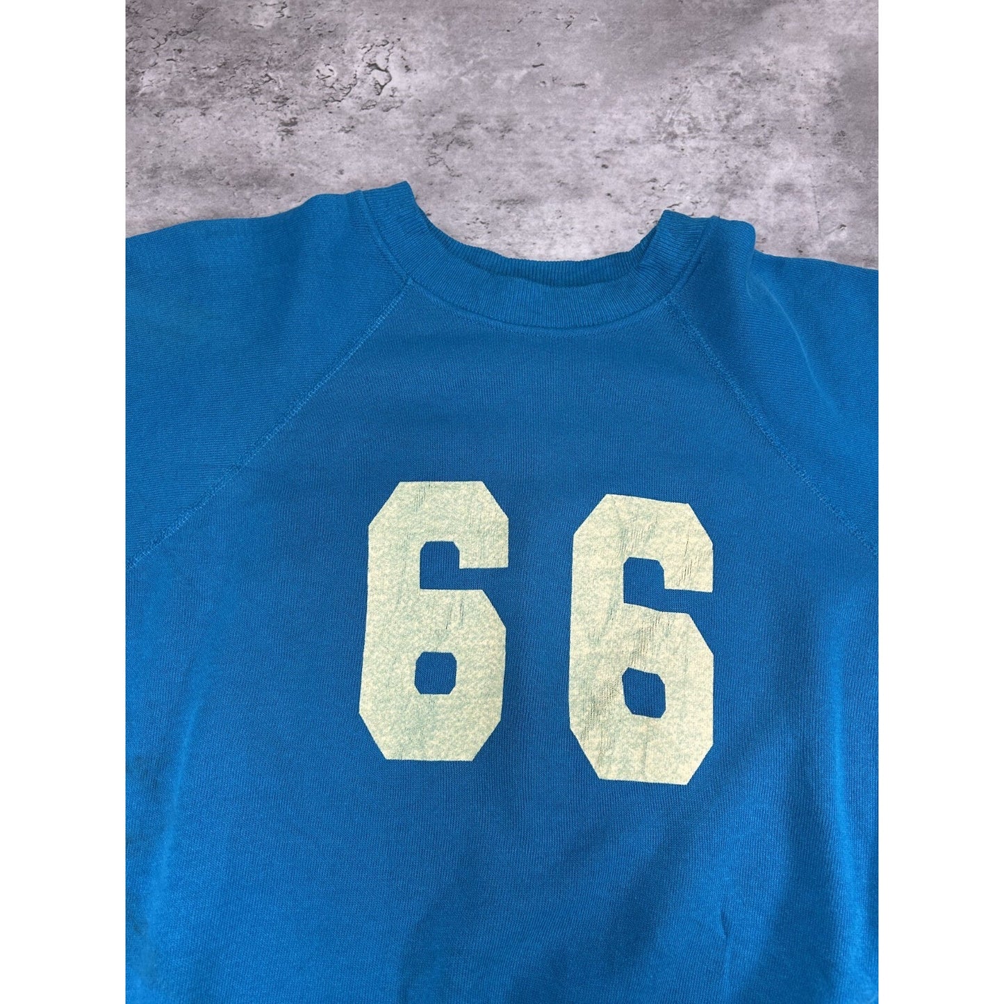 Vintage 80s/90s #66 Graphic Distressed Sweatshirt Size Medium Blue