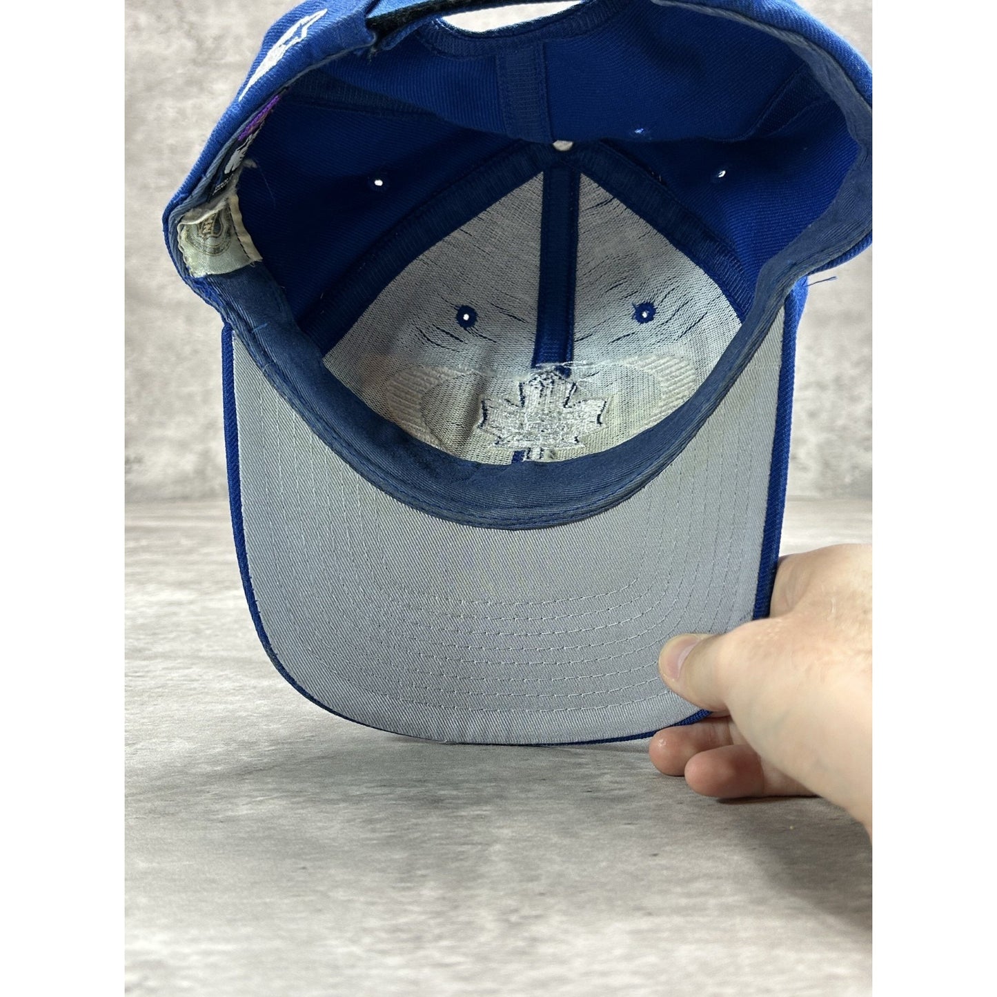 Vintage 90s Toronto Maple Leafs NHL Embroidered Logo Starter Strapback Hat OSFA