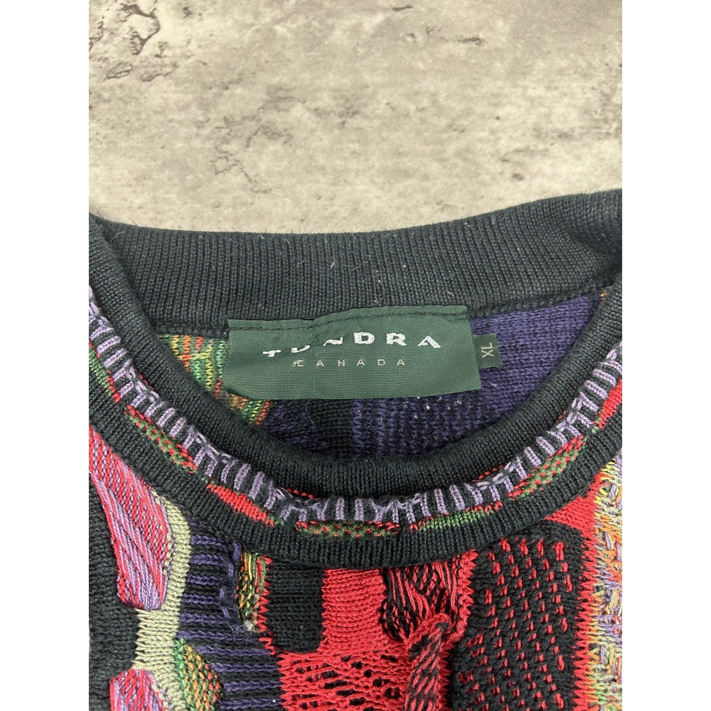 Vintage 90s Tundra Abstract 3D Print Pullover Knit Sweater Size XL