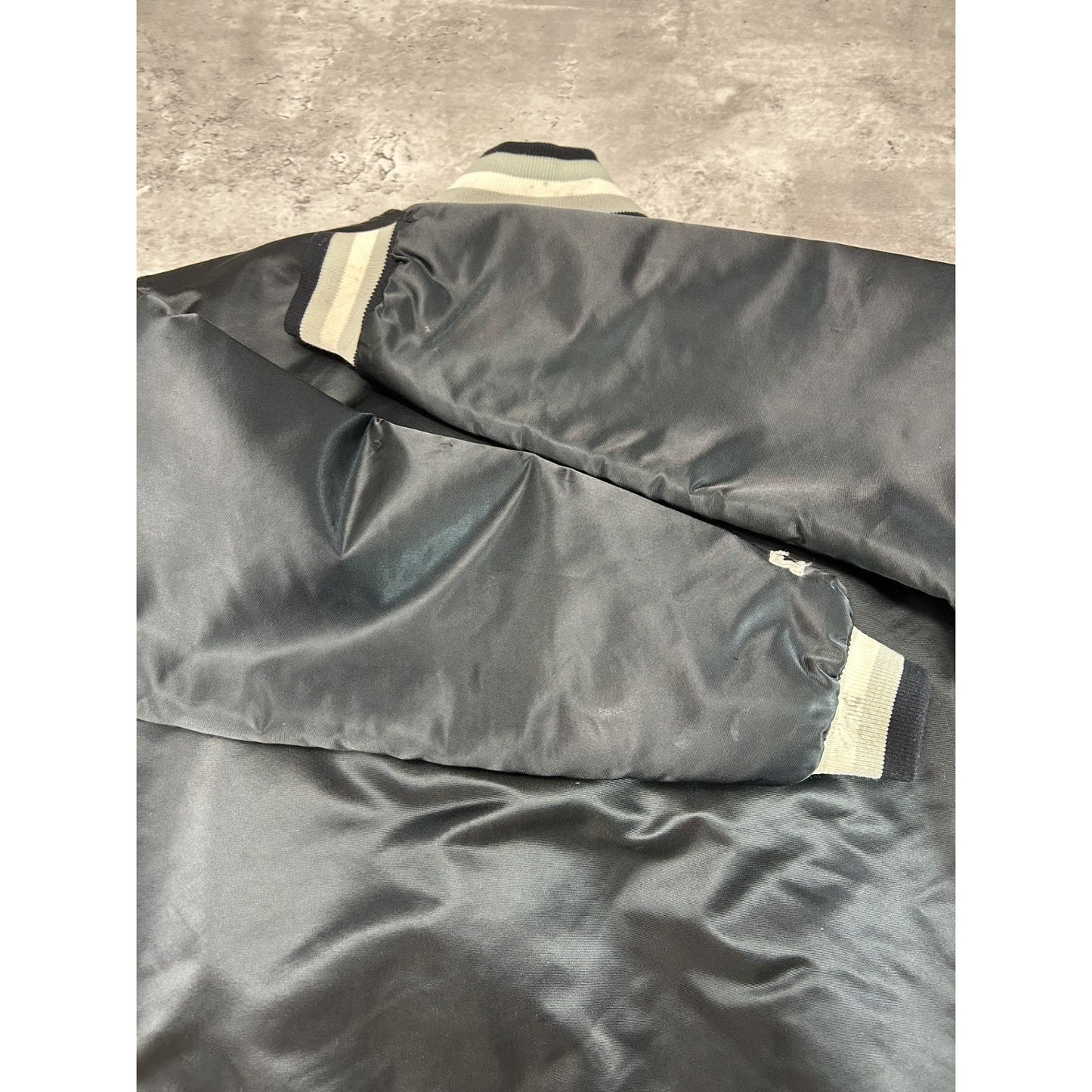Vintage 80s Los Angeles Kings NHL Starter Satin Bomber Jacket Size Large