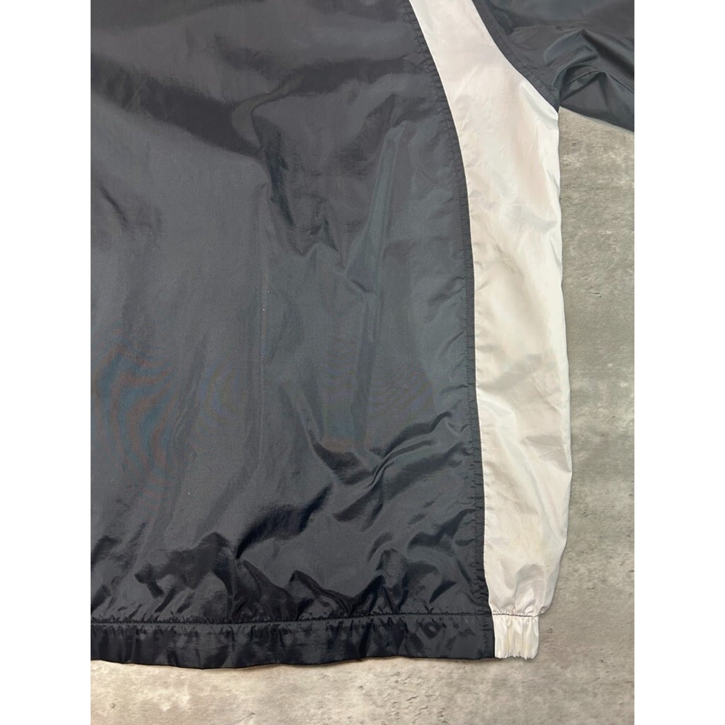 Vintage Y2K Nike Embroidered Swoosh Full Zip Windbreaker Jacket Size Medium