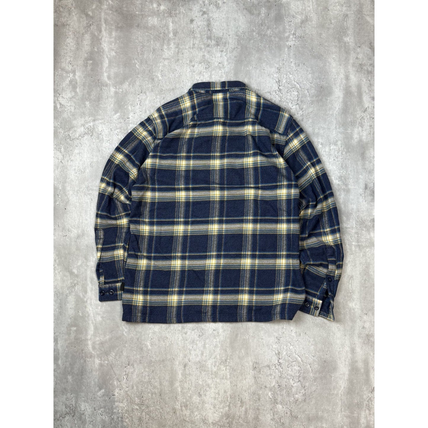 Patagonia Plaid Print Double Pocket Long Sleeve Button Up Shirt Size Medium