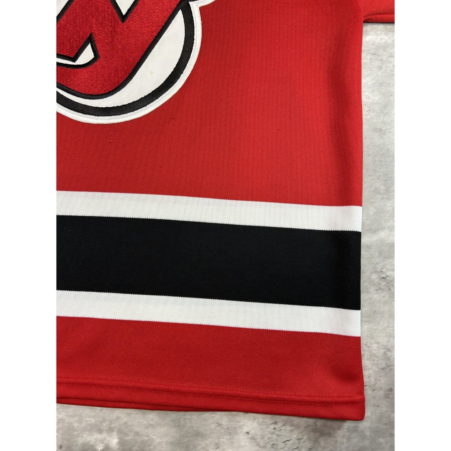 Vintage 90s New Jersey Devils NHL CCM Maska Hockey Jersey Size Small Red
