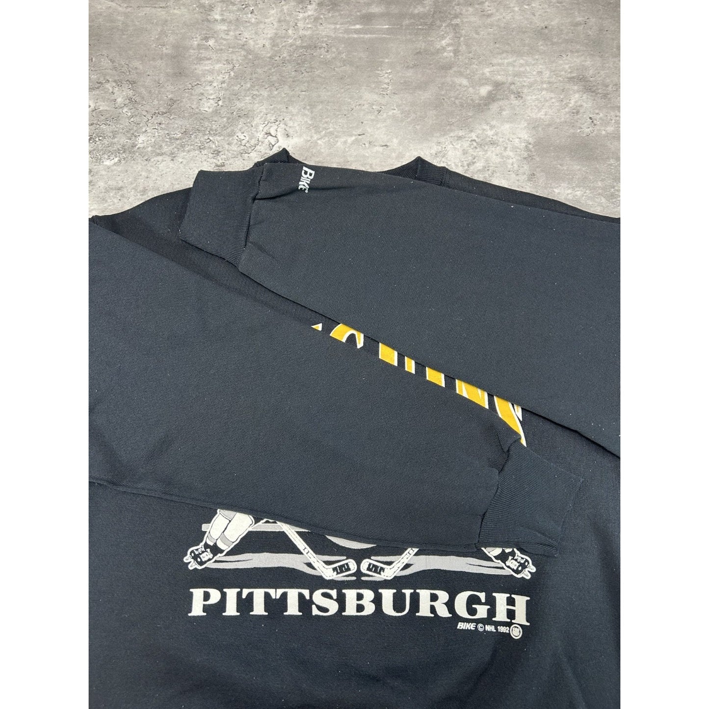 Vintage 1992 Pittsburgh Penguins NHL Embroidered Logo Hockey Sweatshirt Sz Large