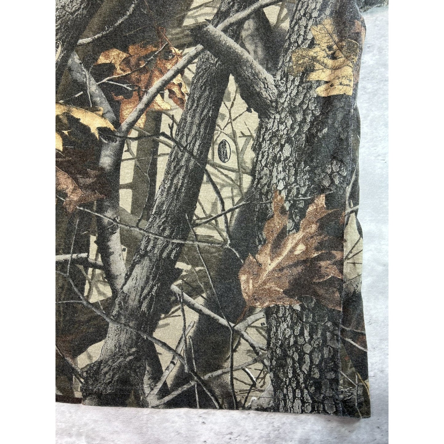 Vintage Realtree Hardwoods Tree Camo Hunting Pocket T-Shirt Size XL