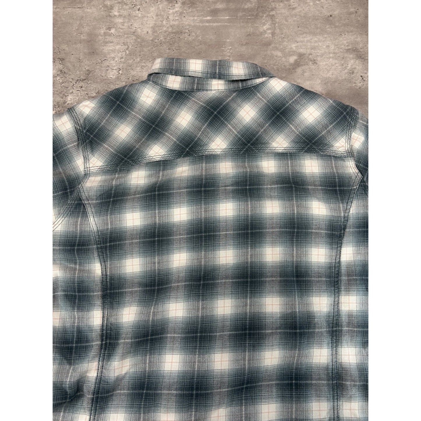 Vintage Womens Carhartt Workwear Plaid Long Sleeve Workwear Button Up Shirt 2XL