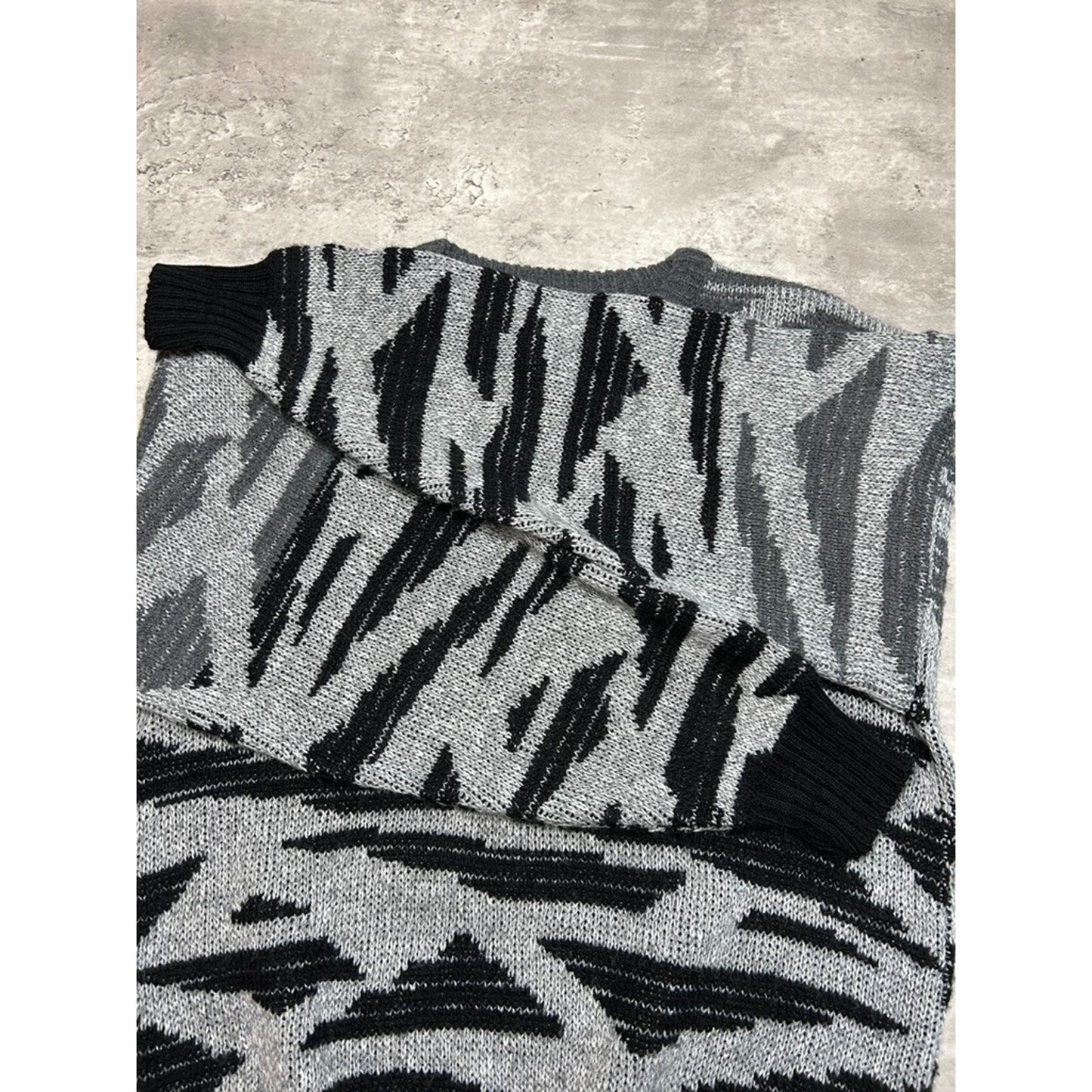 Vintage 90s Abstract Gradient Striped Pullover Ribbed Knit Sweater Size XL