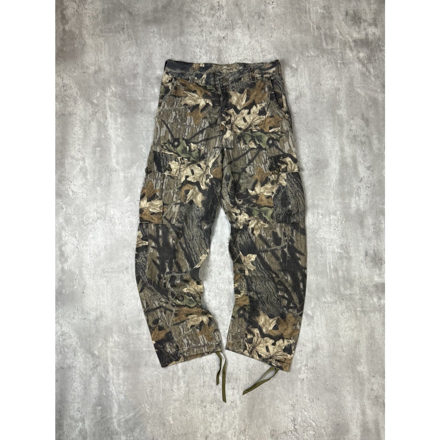 Vintage Mossy Oak Tree Camo Hunting Cargo Pants Size 32