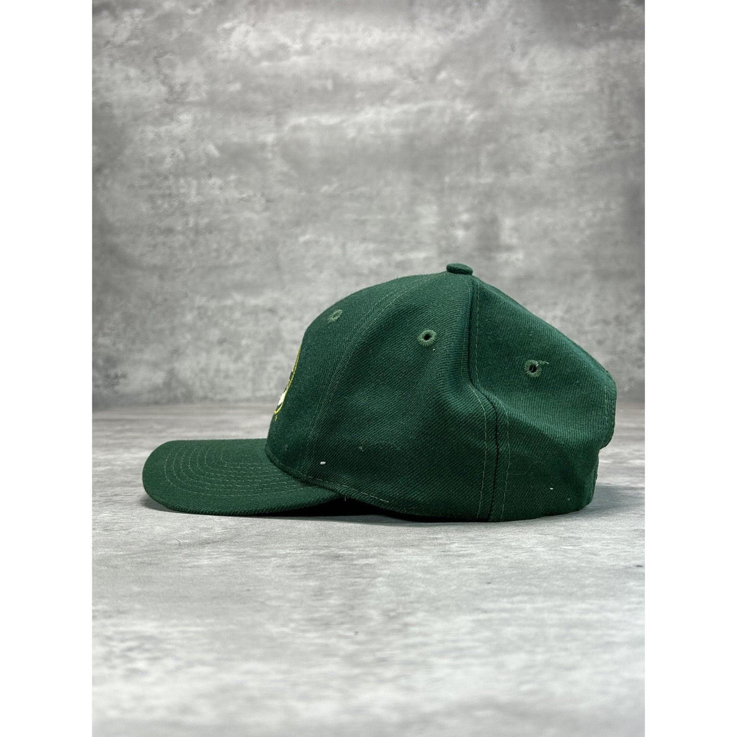 Vintage 90s Green Bay Packers NFL Embroidered Logo Football Snapback Hat OSFA